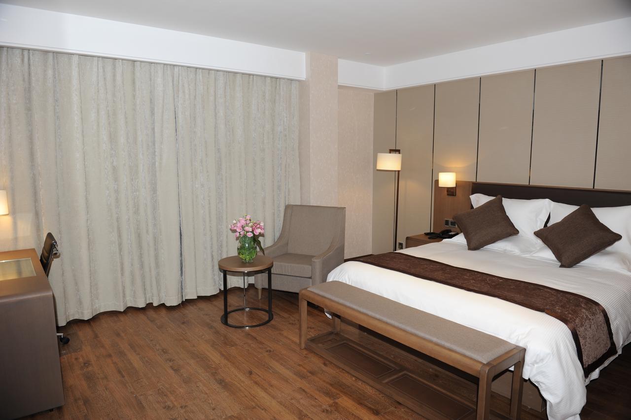 Atour X Hotel Shanghai Hongqiao Airport Konggang Road Esterno foto